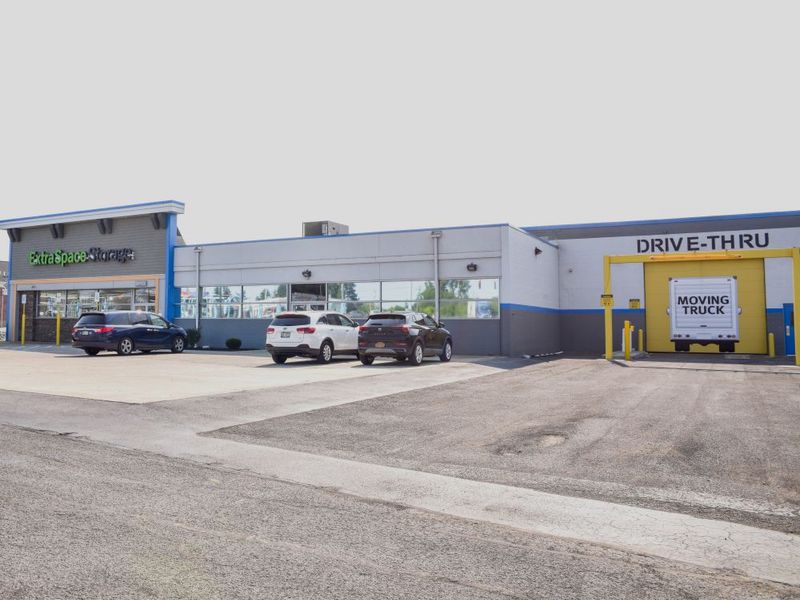 Images Extra Space Storage