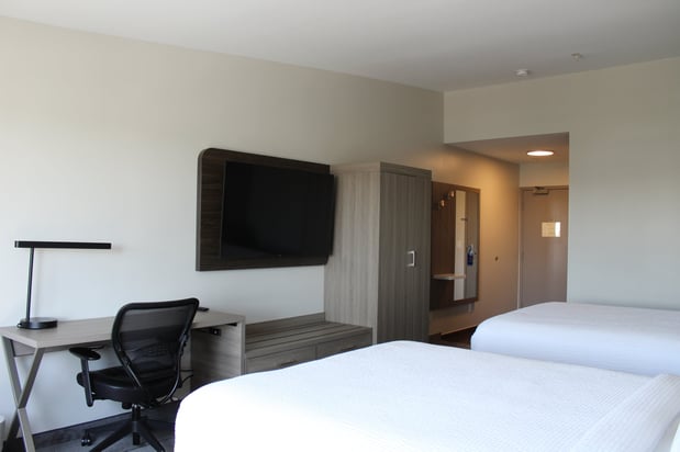 Images Holiday Inn Express Bakersfield by IHG