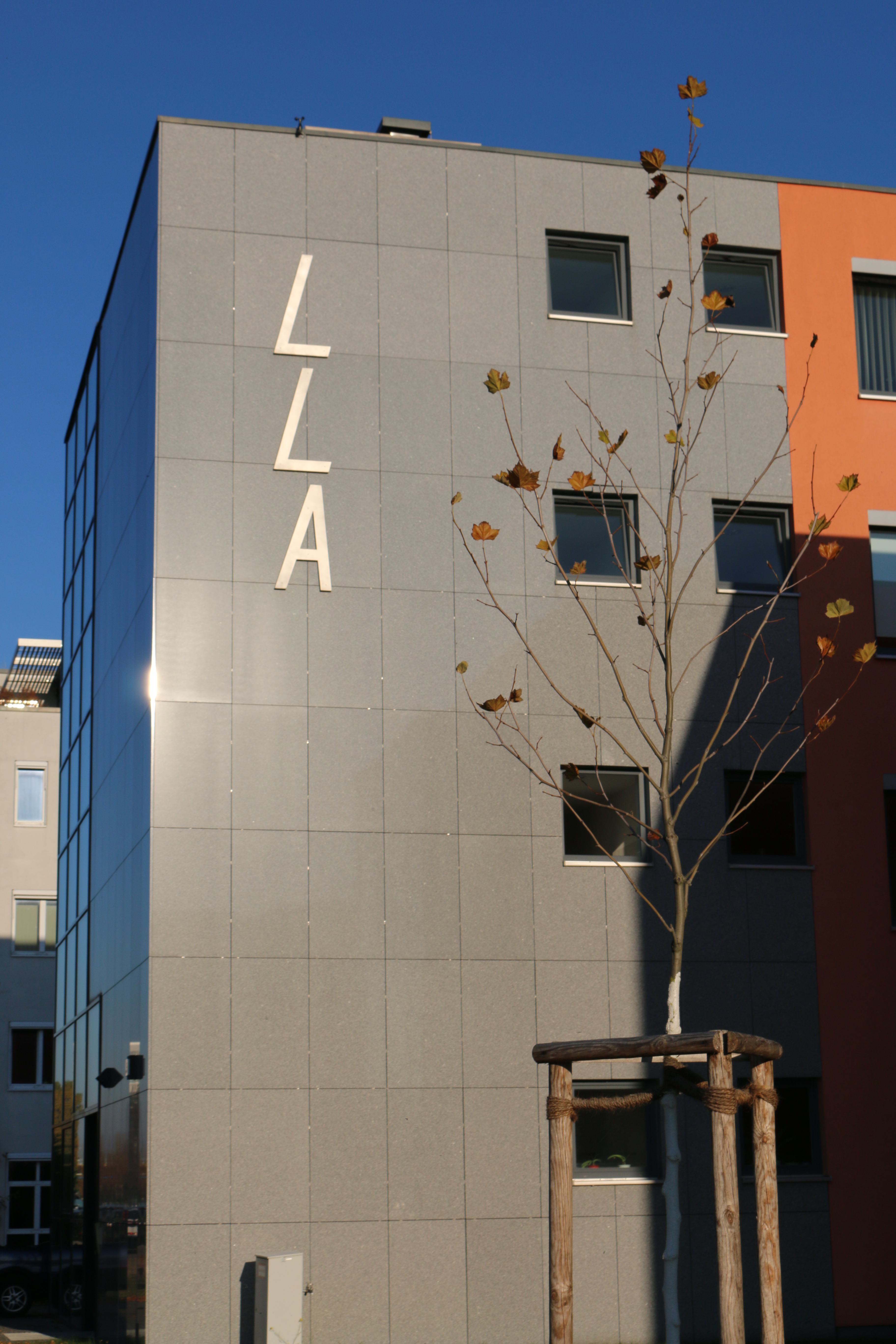 LLA Instruments GmbH & Co. KG, Justus-von-Liebig-Strasse 9/11 in Berlin