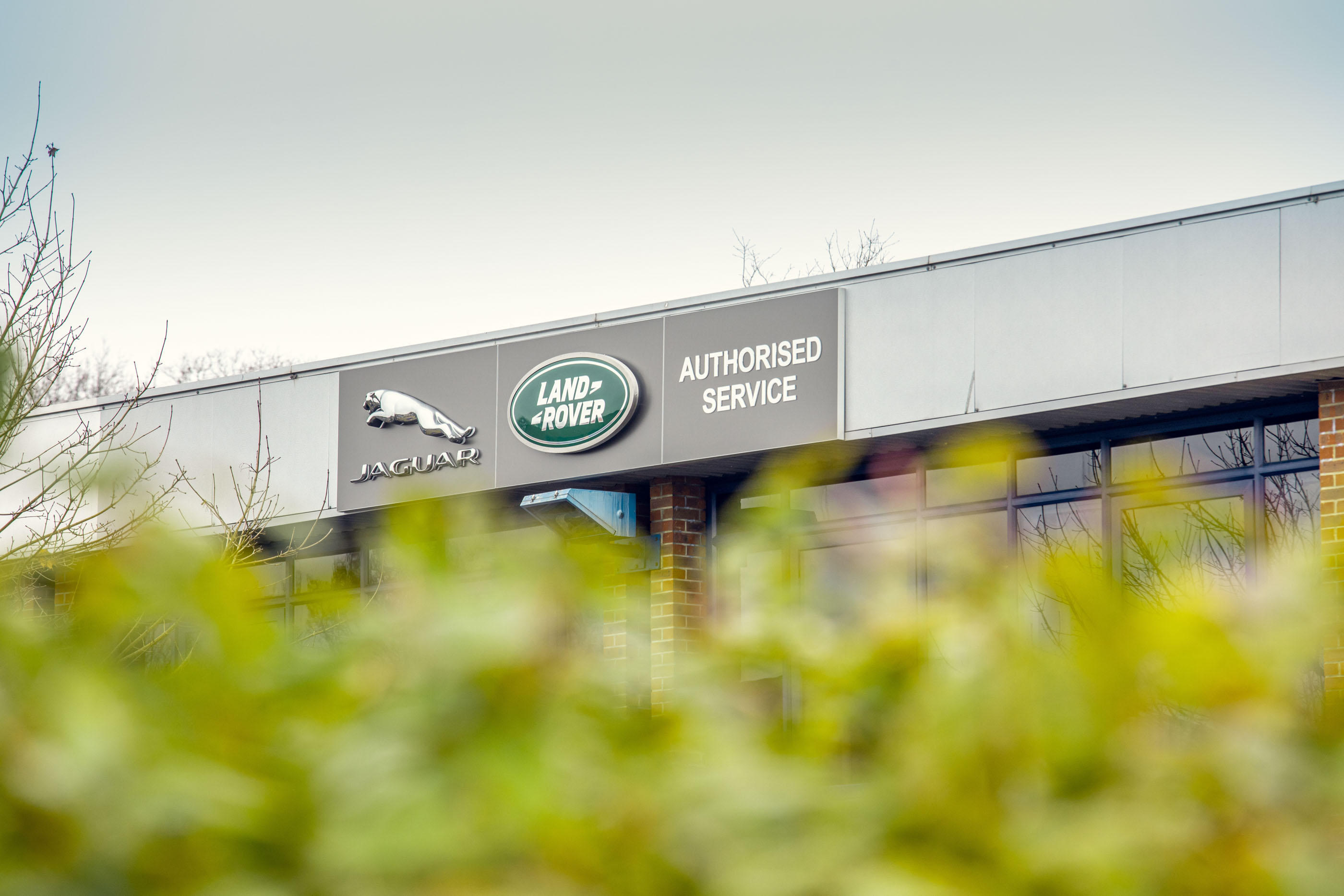 Sytner Land Rover Ascot Service Bracknell 01344 631700