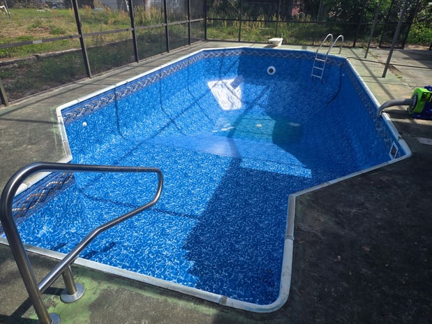 Images Paradise Palm Pools Inc