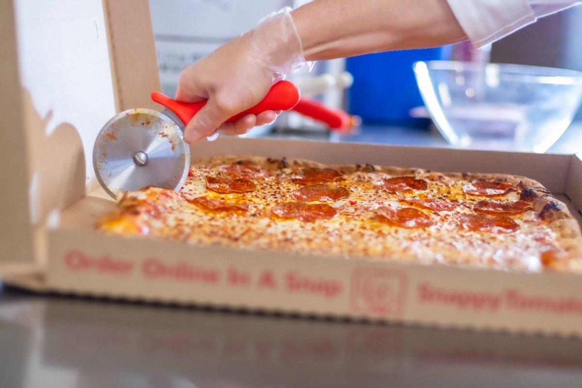Enjoy a Snappy Tomato Pizza – Lunch, Dinner or Evening Snack
Delivery, Pick-Up or Carry-Out
Ready for Delivery