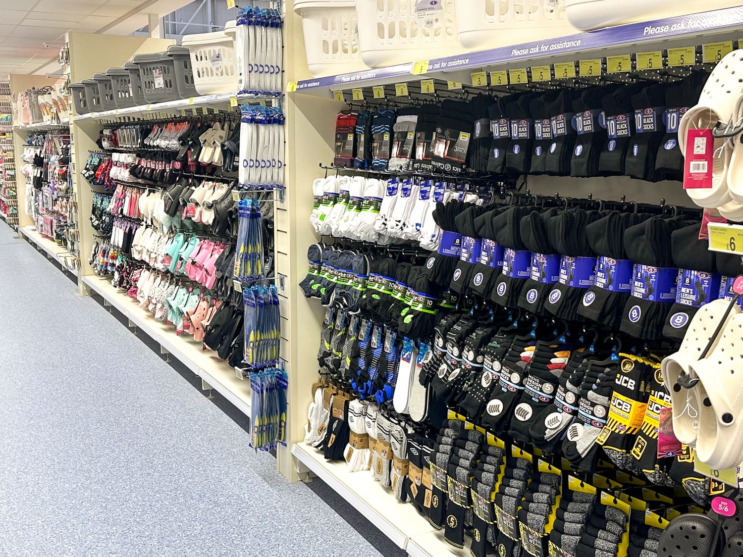 Images B&M Home Store with Garden Centre