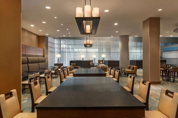 Images Hilton Baltimore BWI Airport
