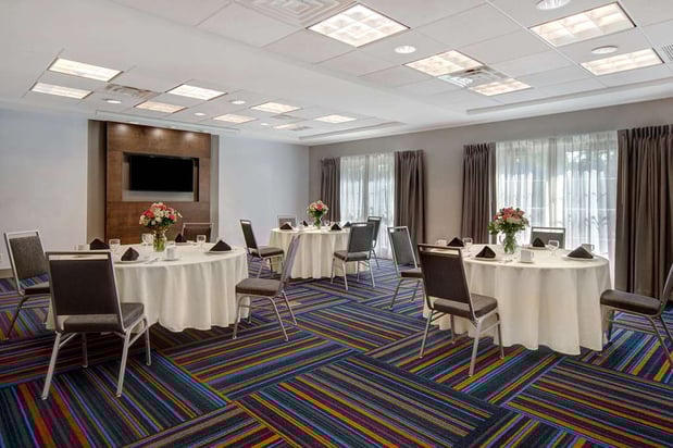 Images Hampton Inn & Suites Yonkers