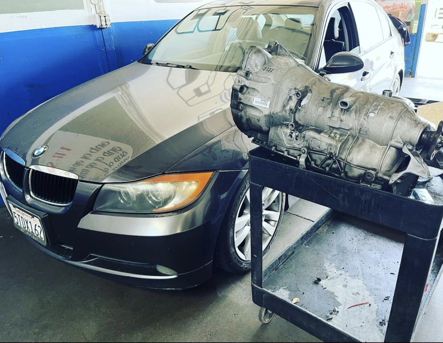 Charlie's Family Complete Auto Repair Logo