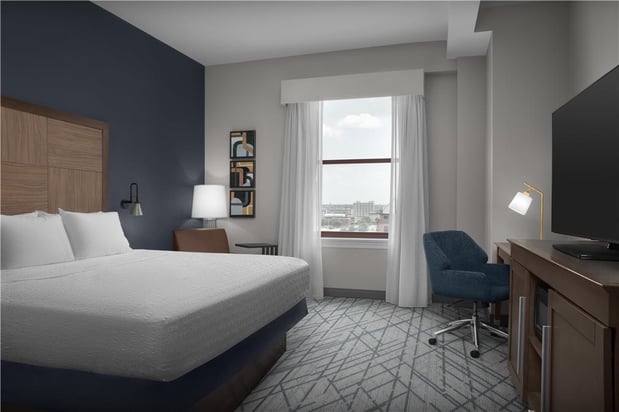 Images Hampton Inn Indianapolis Downtown Across from Circle Centre