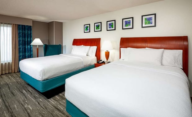 Images Hilton Garden Inn Chicago OHare Airport