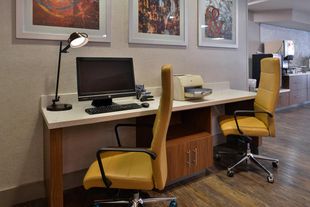Images Holiday Inn Express & Suites Austin North Central by IHG