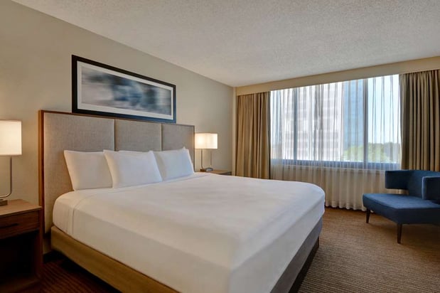 Images Embassy Suites by Hilton Winston Salem