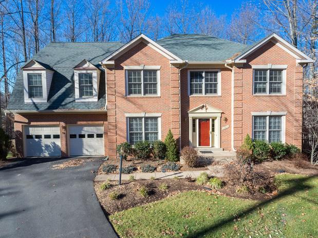 Images Nikki H Johnson