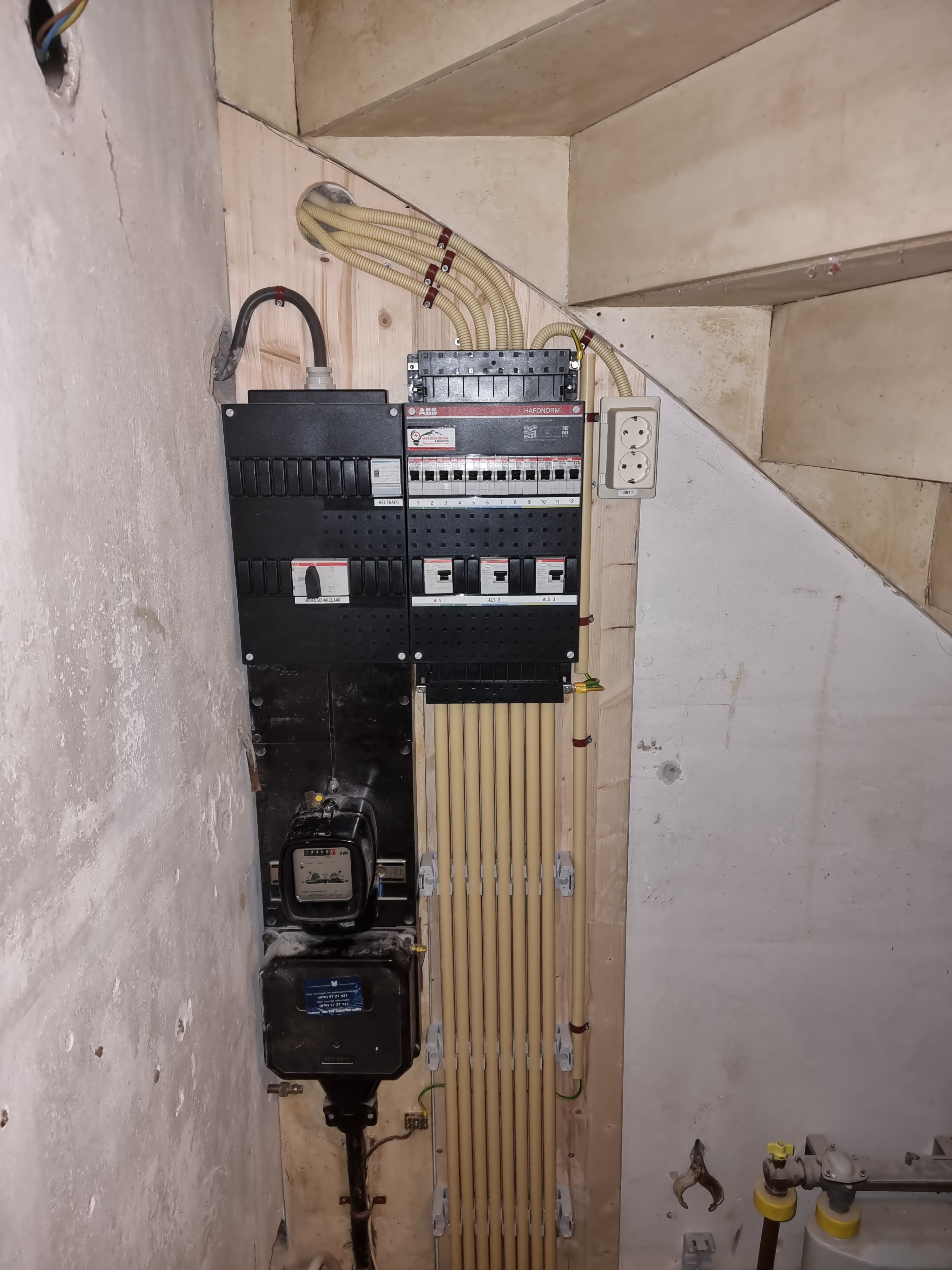 Foto's Van den Bergh Elektro