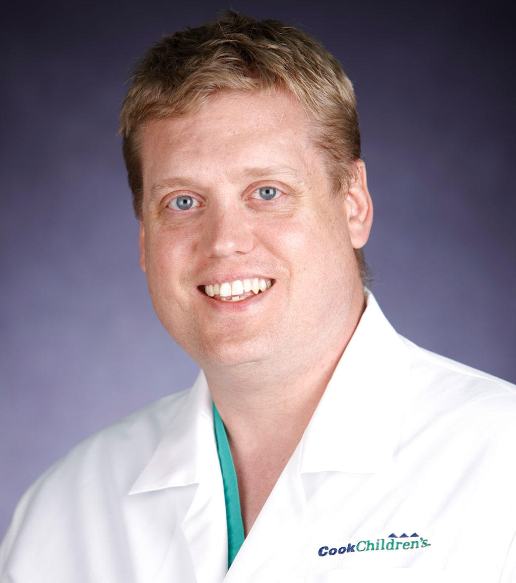Headshot of Dr. Ryan Meyer