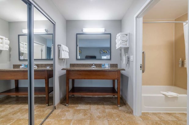 Images Hampton Inn & Suites Brenham