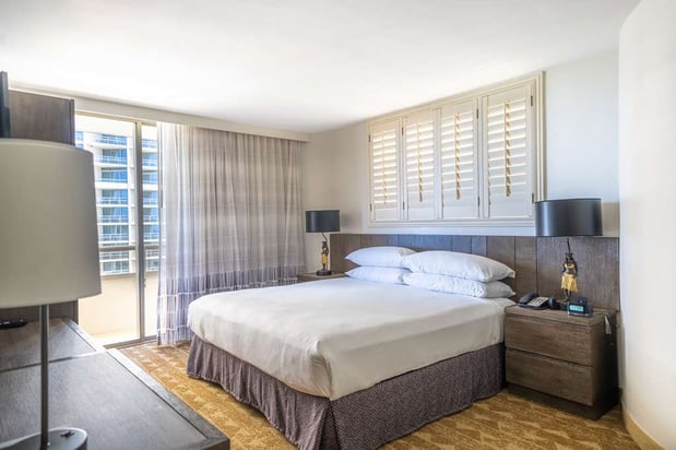 Images Embassy Suites by Hilton Waikiki Beach Walk