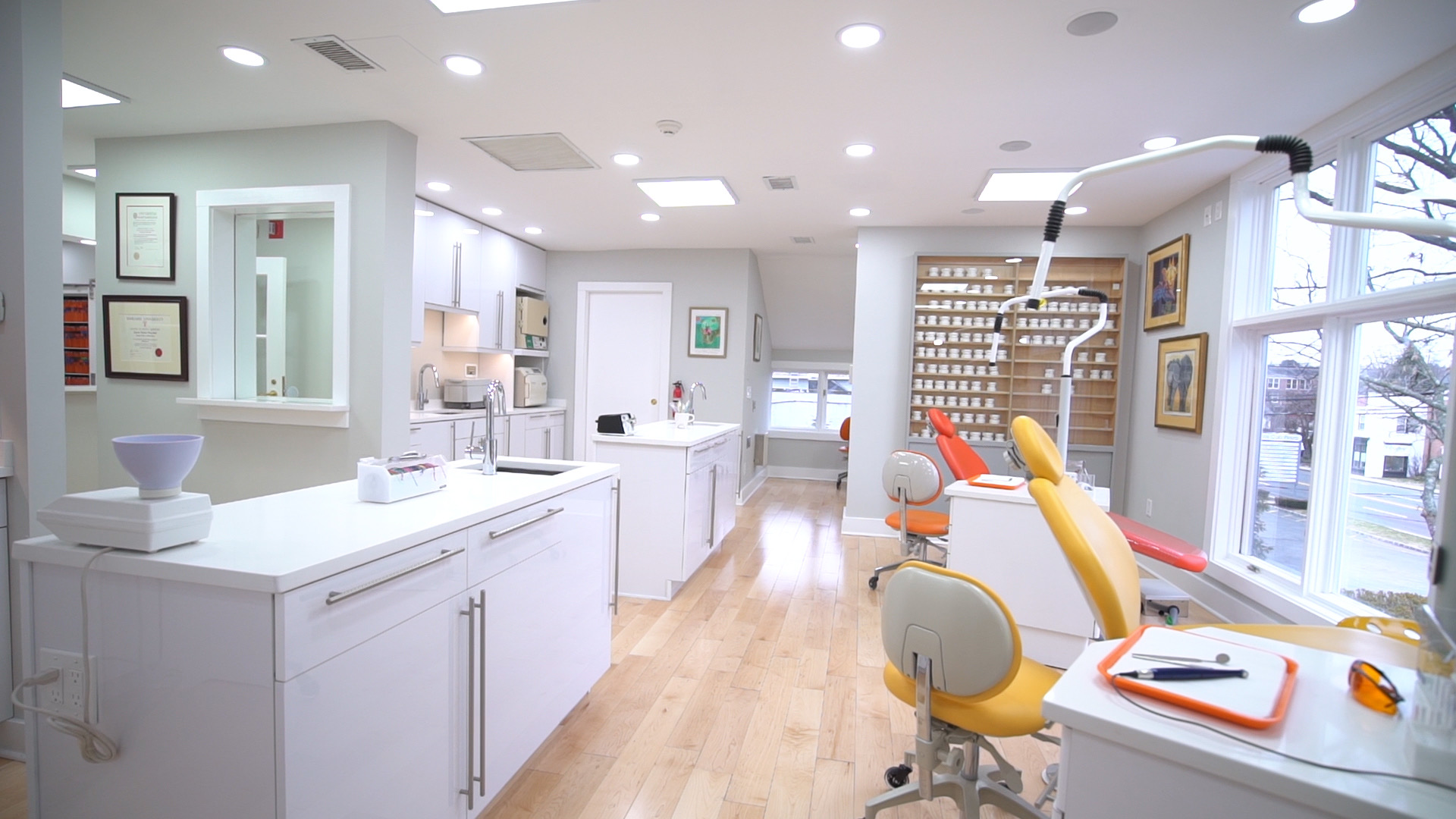 For over 25 years, Dr. Garrick Wong has built a reputation as an exceptional orthodontist, creating beautiful, healthy smiles for children and adults within Greenwich, CT and its surrounding communities.

Our boutique office believes there is no one-size-fits-all plan in orthodontics and that’s why Dr. Wong develops comprehensive treatment plans to address each patient’s unique needs. The end result is a beautiful smile and confidence that lasts a lifetime.

Located at 453 E Putnam Ave, located in the same building above Citibank.