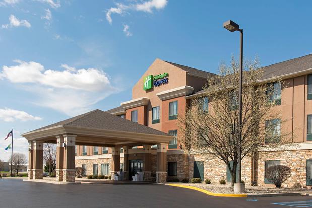 Images Holiday Inn Express Gas City, an IHG Hotel
