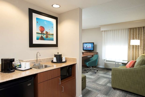Images Hampton Inn & Suites Cincinnati-Union Centre