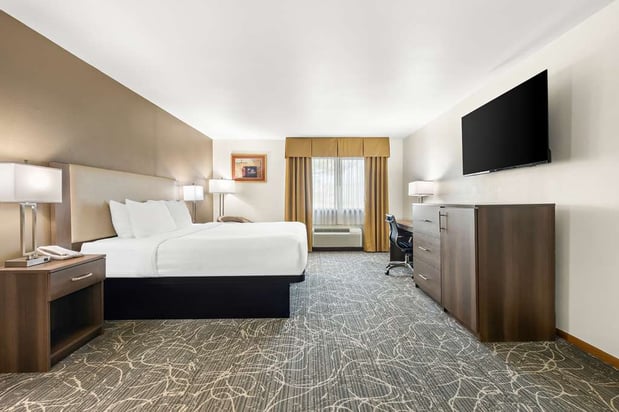 Images Best Western West Towne Suites