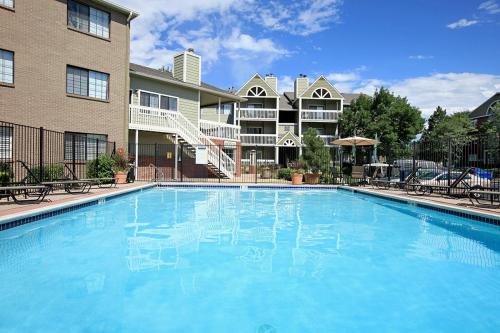 Images Apres Apartments