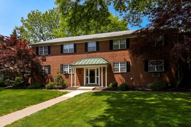 Images Valley Park Apartment Homes