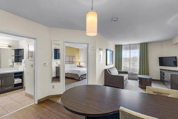 Images Candlewood Suites Erie, an IHG Hotel