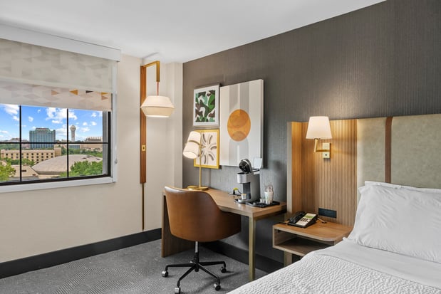 Images Holiday Inn Niagara Falls State Park Entry by IHG