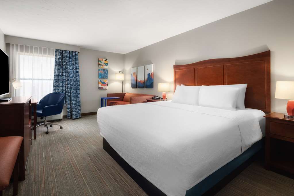 Guest room Hampton Inn & Suites El Paso-Airport El Paso (915)771-6644