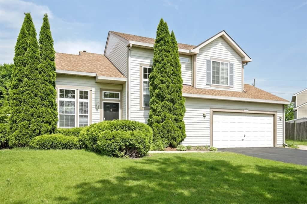 Beautiful home with two-car garage at Invitation Homes Chicago.