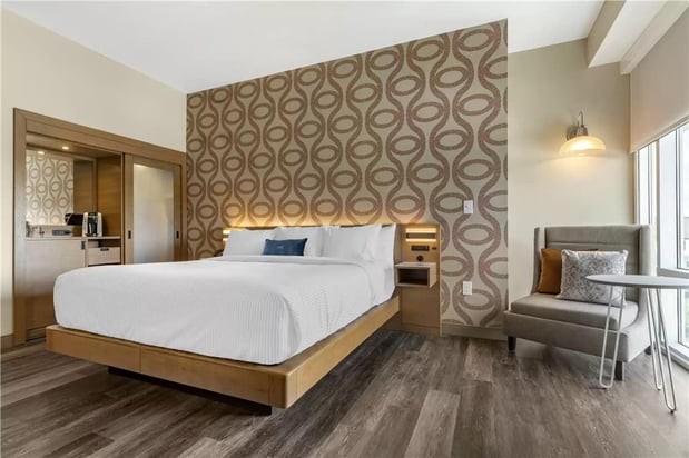 Images DoubleTree by Hilton Greenville Woodruff Road