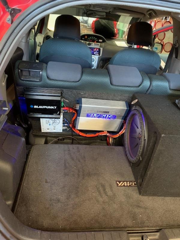 Images E-H-R Car Audio Installation