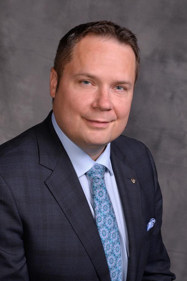 Edward Jones - Financial Advisor: Nathan Osterhout, CFP®|DFSA™ Edmonton (780)472-1688