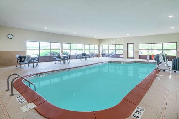 Images Hampton Inn Corydon