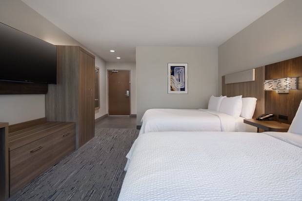 Images Holiday Inn Express & Suites Muskegon - Grand Haven by IHG