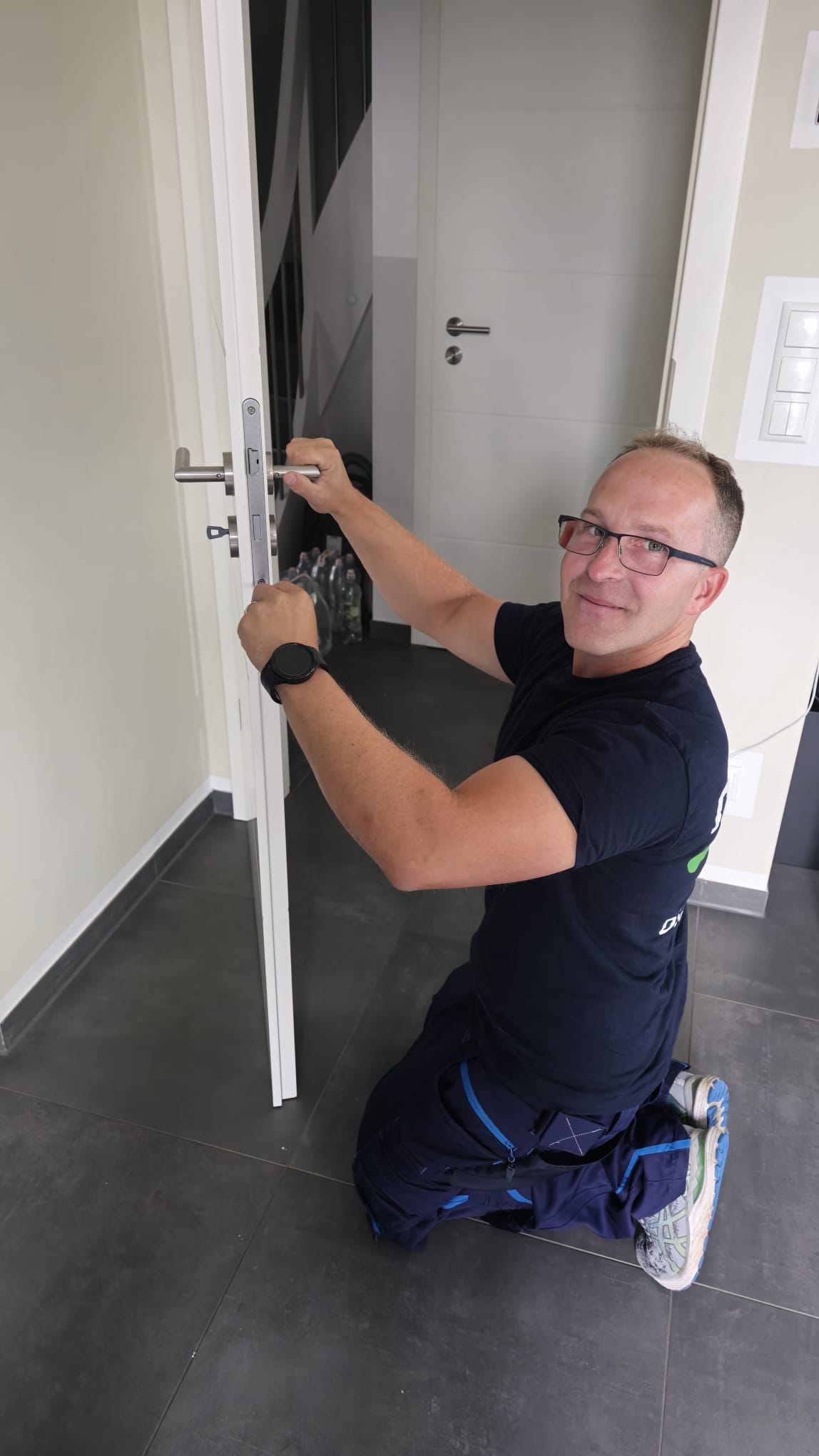 Dl Dienstleistungen Schlüsseldienst & Hausmeisterservice, Wiesenrain 15 in Kutenholz