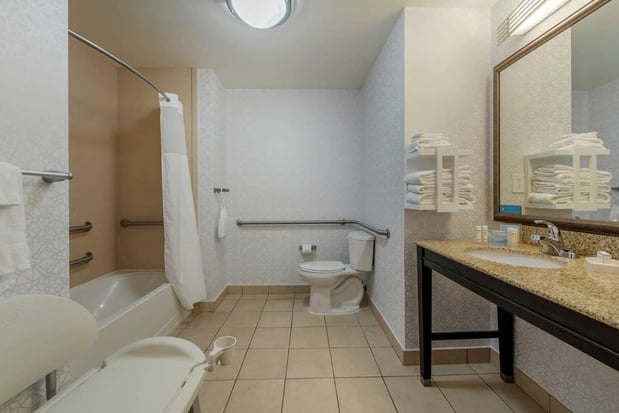 Images Hampton Inn Alamosa, CO