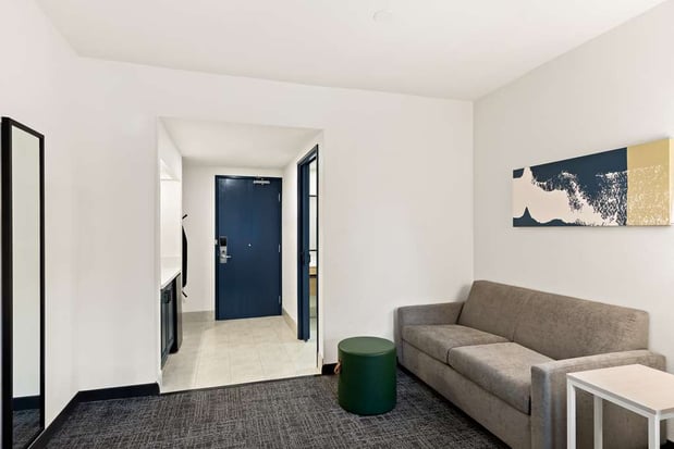 Images Spark by Hilton Williams