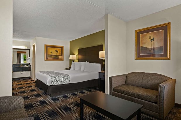 Images Best Western Windsor Suites