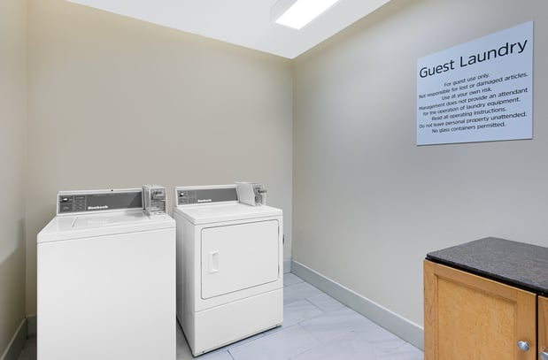 Images Holiday Inn Express & Suites Birmingham - Inverness 280 by IHG