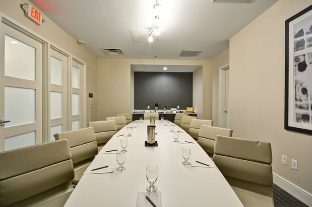 Images Embassy Suites by Hilton Charlotte