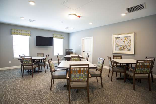 Images Oak Pointe of Washington