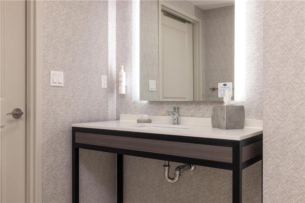 Images Hampton Inn & Suites Portsmouth Downtown