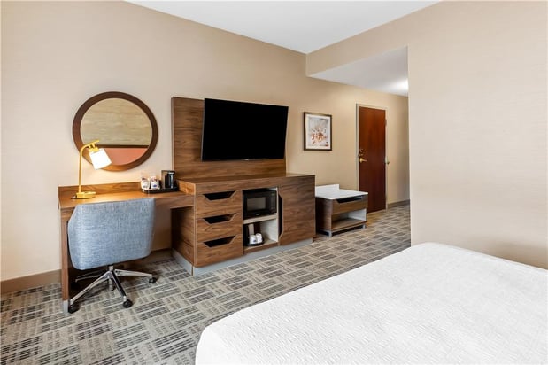 Images Hampton Inn & Suites Grove City