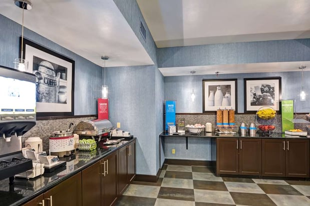 Images Hampton Inn State College