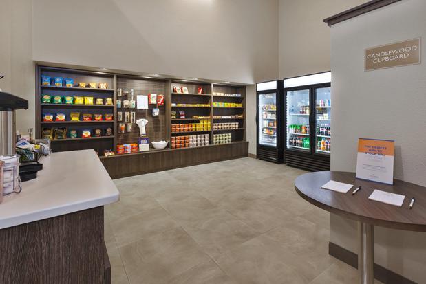 Images Candlewood Suites Grand Rapids Airport by IHG