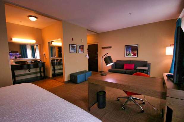 Images Hampton Inn & Suites Jacksonville - Beach Boulevard/Mayo Clinic Area