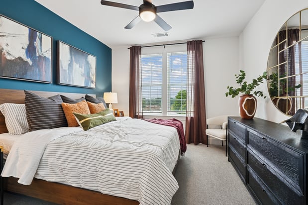 Images The Kingsman | Luxury Apartment Homes