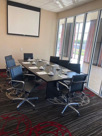 Images Holiday Inn Louisville Airport - Fair/Expo by IHG