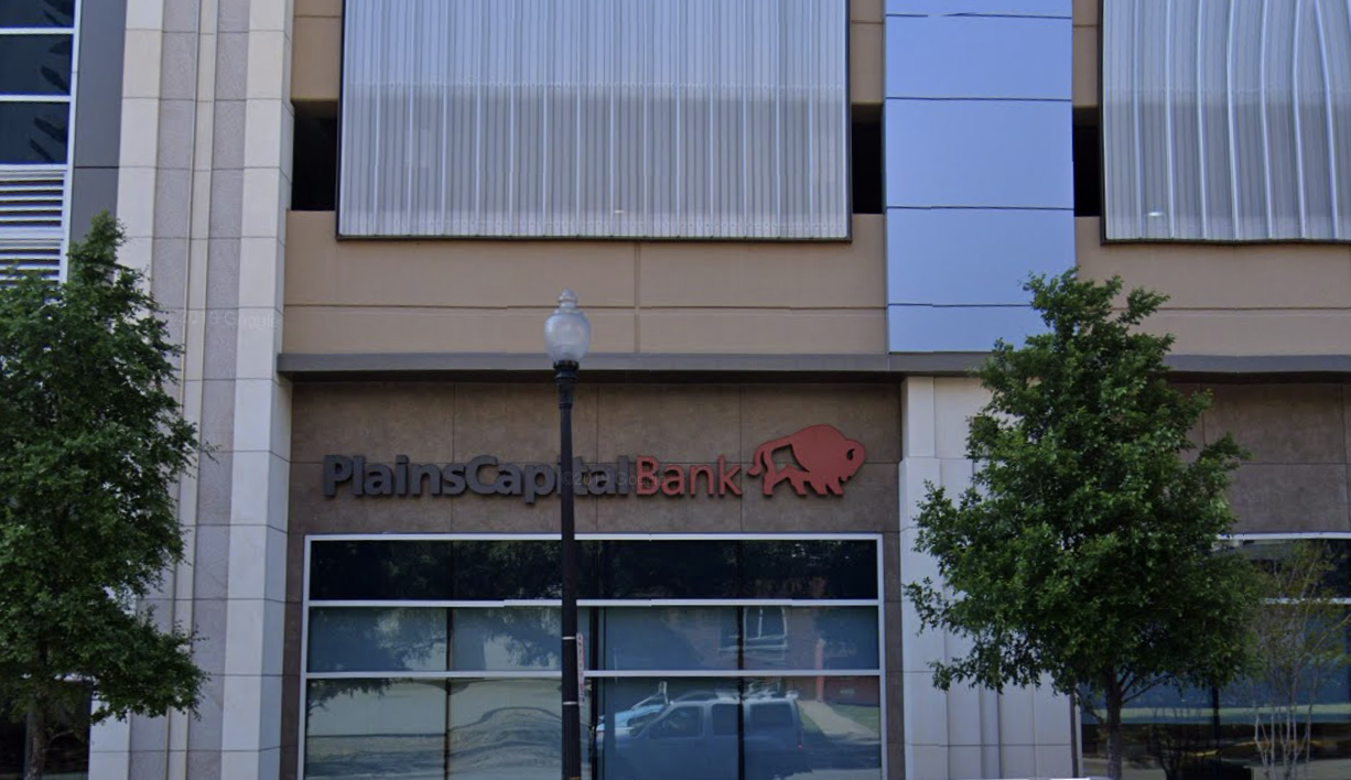 PlainsCapital Bank Photo