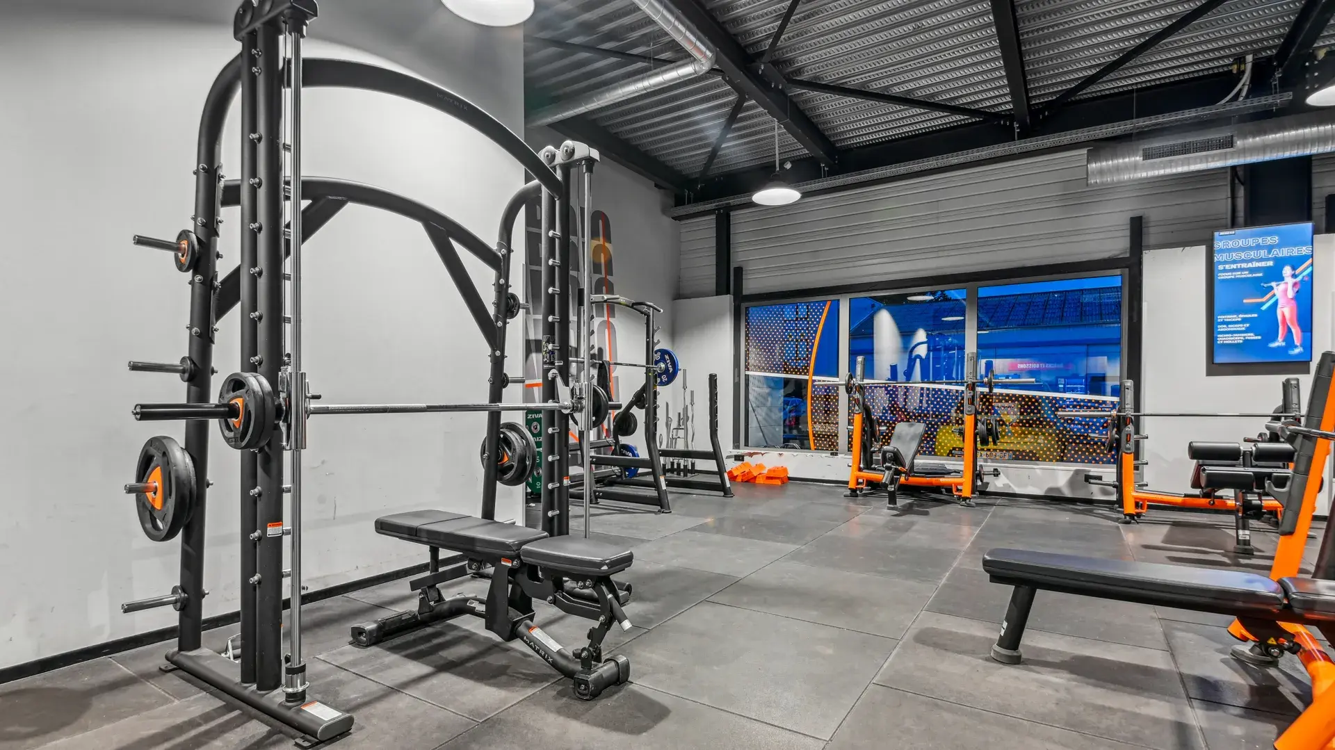 Images Basic-Fit 24/7